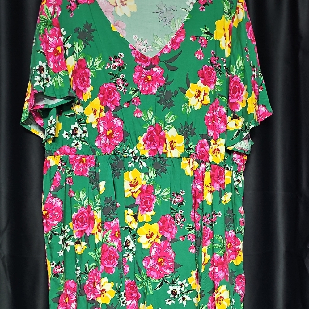 Torrid Green Floral Blouse with Pink and Yellow Accents